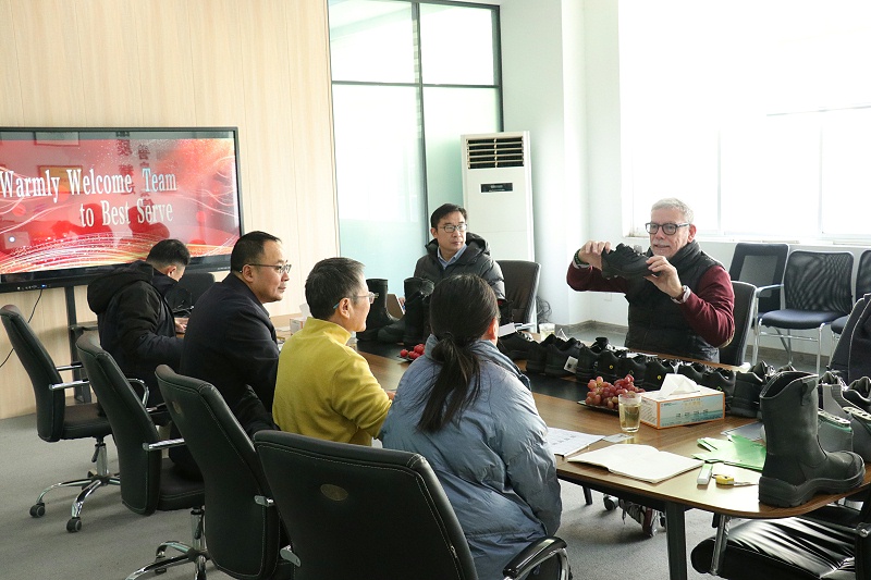 國外客戶來訪，共謀合作新篇章
